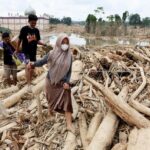 Pasca Bencana Sumatera: Bolehkah Kayu Gelondongan yang Terbawa Banjir Digunakan Warga?