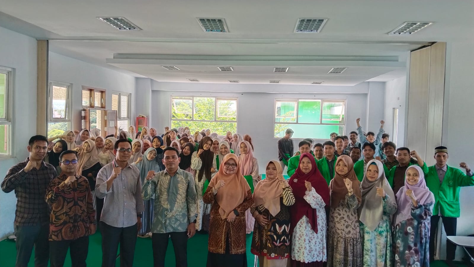 Hadirkan Praktisi, Fakultas Syariah Dan Ilmu Hukum UIN SYAHADA Padangsidimpuan Gelar Pembekalan Mahasiswa